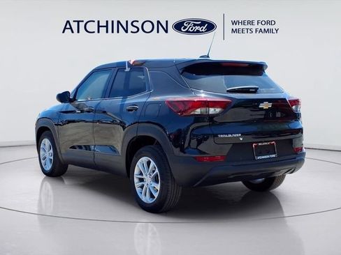 Used 2024 Chevrolet TrailBlazer LS w/ LS Convenience Package FWD image 6