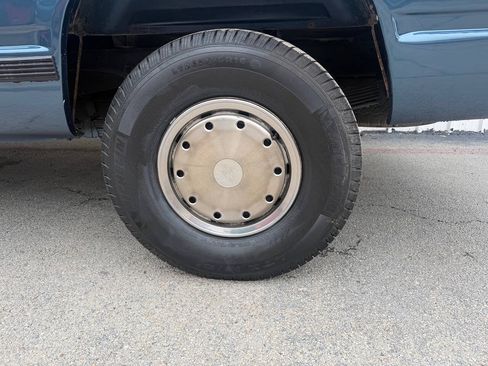 Used 1993 Chevrolet Silverado 3500 2WD Crew Cab image 29
