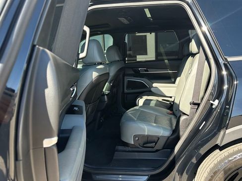 Used 2023 Kia Telluride SX X-Line image 21