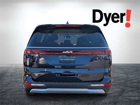Certified 2024 Kia Carnival LX image 5