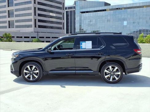 Used 2023 Honda Pilot Elite image 9