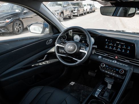 New 2026 Hyundai Elantra Limited image 12