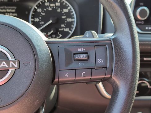 Used 2023 Nissan Rogue S FWD image 24
