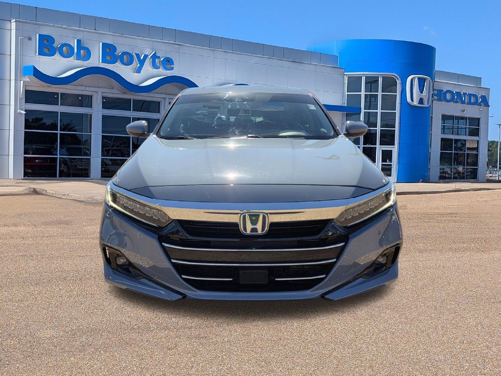 Certified 2022 Honda Accord Touring image 2