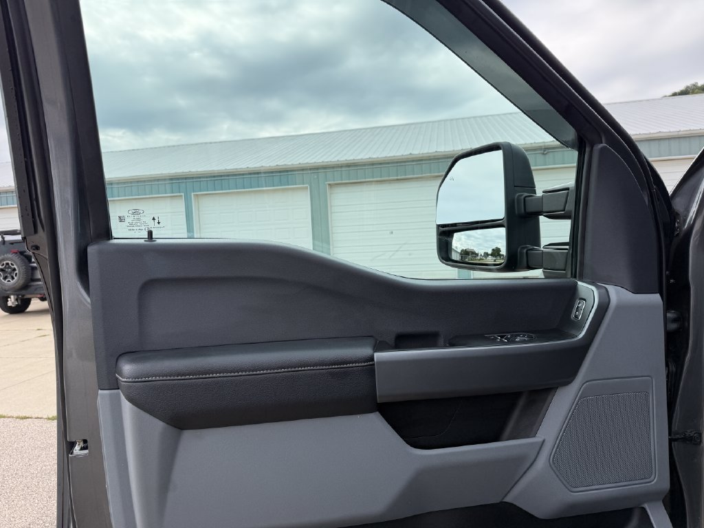 Used 2026 Ford F350 XLT AWD/4WD image 17