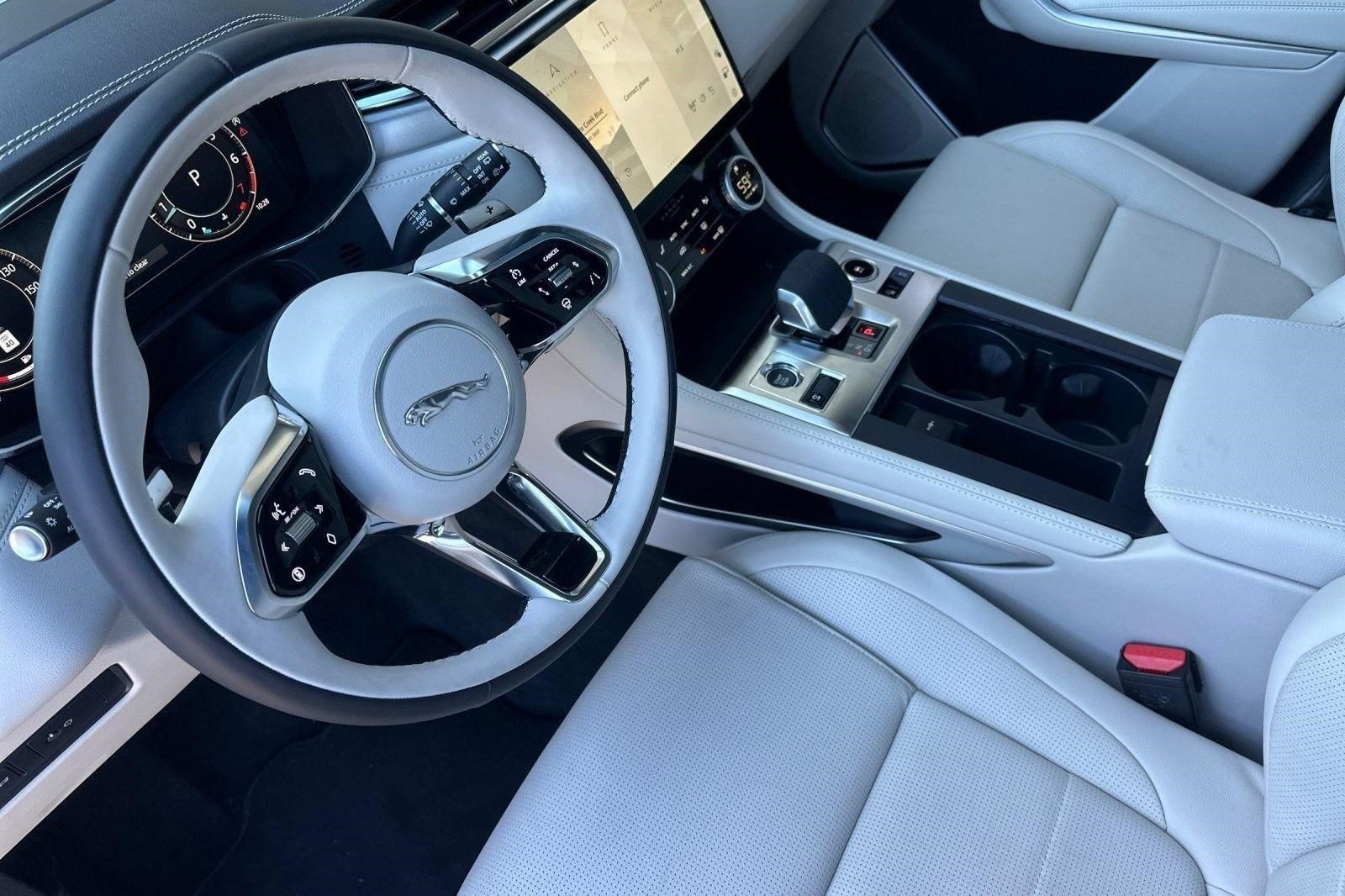 New 2026 Jaguar F-PACE R-Dynamic S AWD/4WD image 4