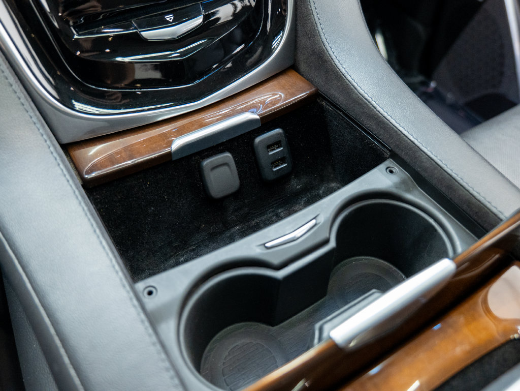 Used 2019 Cadillac Escalade Luxury AWD/4WD image 49