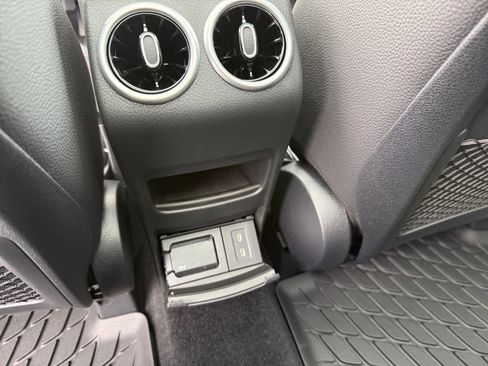 New 2026 Mercedes-Benz GLB 250 4MATIC image 27