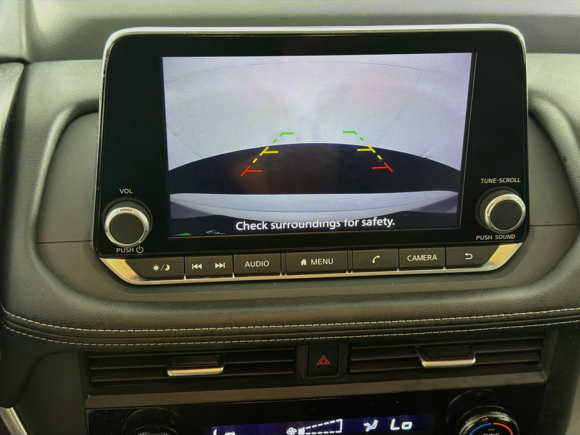 Used 2025 Nissan Rogue SV FWD image 22