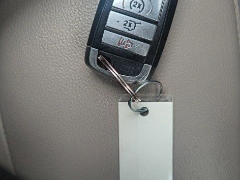 Used 2020 Ford Explorer XLT w/ Equipment Group 202A image 27