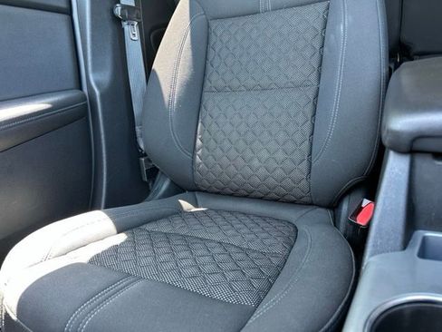 Used 2021 Chevrolet Blazer LT AWD/4WD image 36