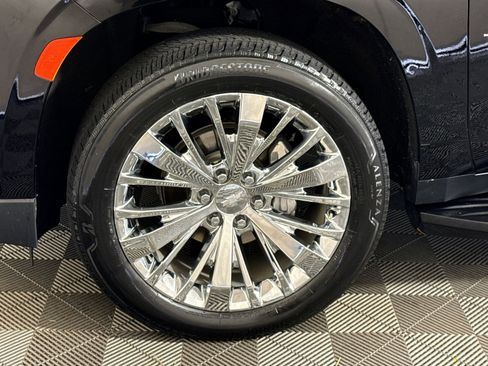Used 2023 Chevrolet Tahoe Premier AWD/4WD image 12