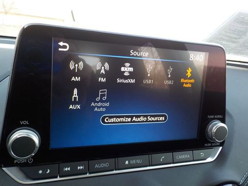 Used 2025 Nissan Sentra SV w/ All-Weather Package image 16