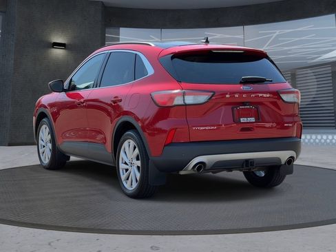 Used 2021 Ford Escape Titanium w/ Titanium Elite Package AWD/4WD image 3