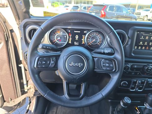 Used 2021 Jeep Wrangler Unlimited Willys image 31