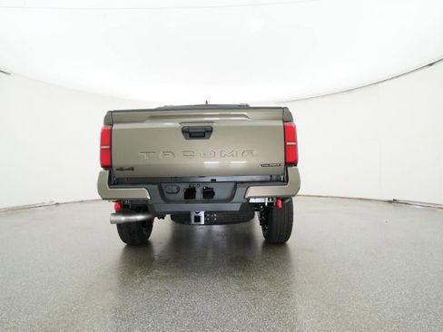 New 2025 Toyota Tacoma TRD Off-Road AWD/4WD image 23