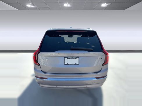 New 2026 Volvo XC90 B6 Plus w/ Protection Package Premier AWD/4WD image 10