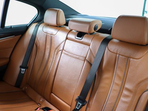 Used 2019 BMW 530i xDrive w/ Convenience Package image 25