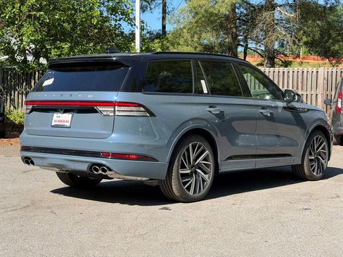 New 2026 Lincoln Aviator Black Label w/ Black Label Special Edition AWD/4WD image 4