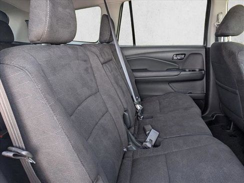 Certified 2019 Honda Pilot EX image 20