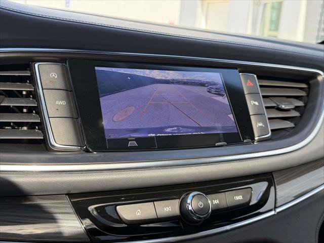 Used 2024 Buick Enclave Essence w/ Experience Buick Package AWD/4WD image 31