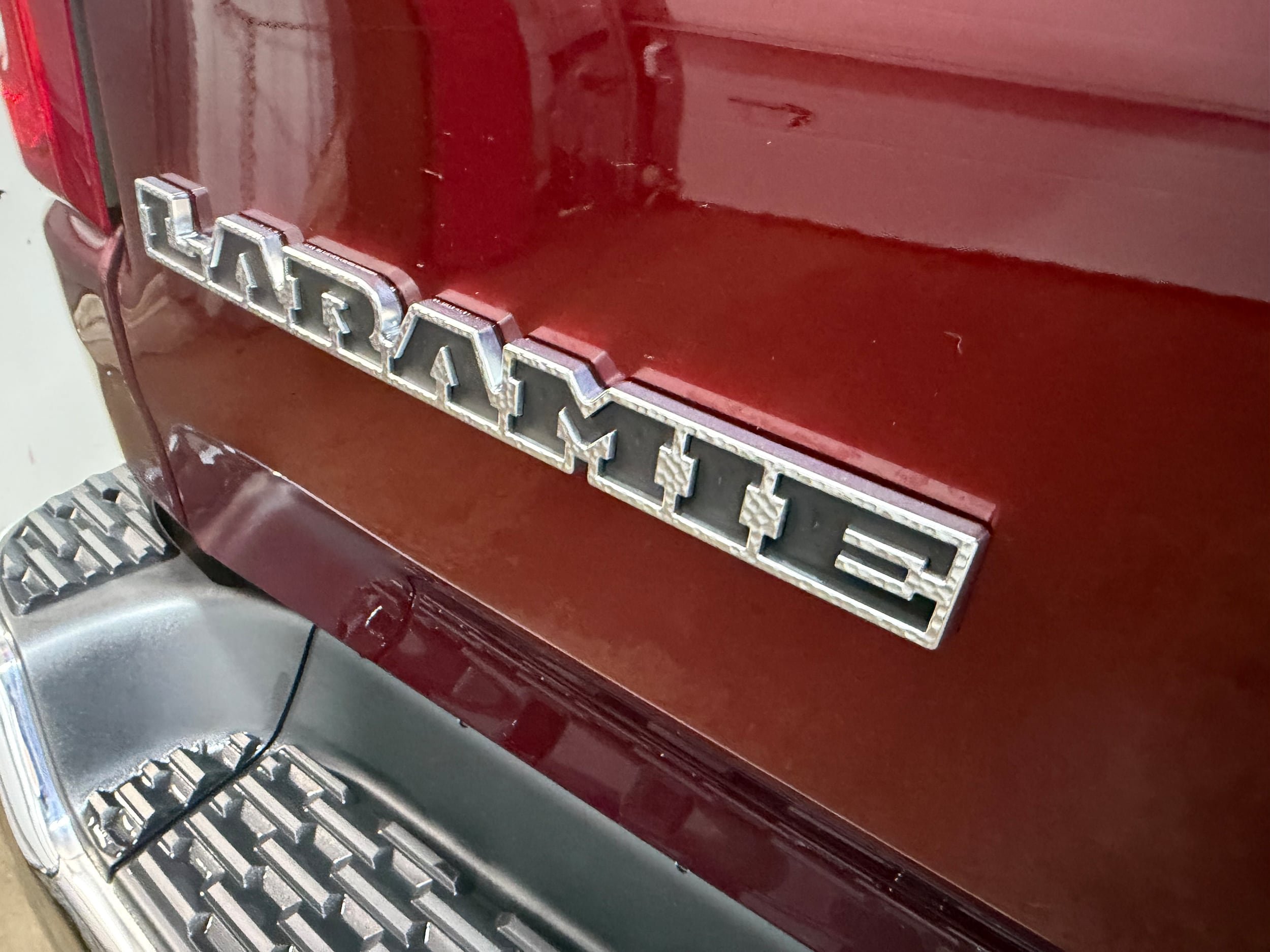 Used 2026 RAM 1500 Laramie AWD/4WD image 7