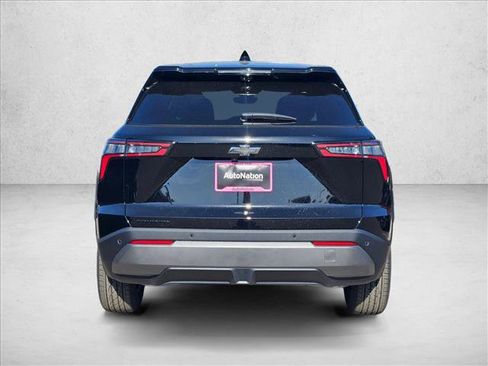 New 2026 Chevrolet Equinox LT w/ Safety and Technology Package FWD image 8