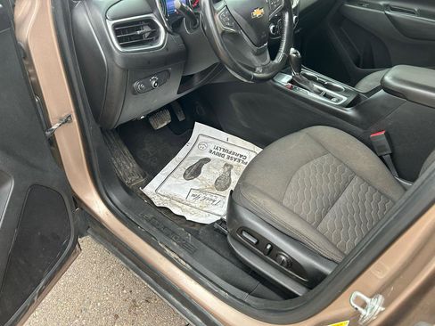 Used 2019 Chevrolet Equinox LT image 10