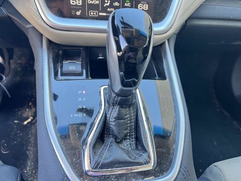 Used 2020 Subaru Outback Premium AWD/4WD image 22