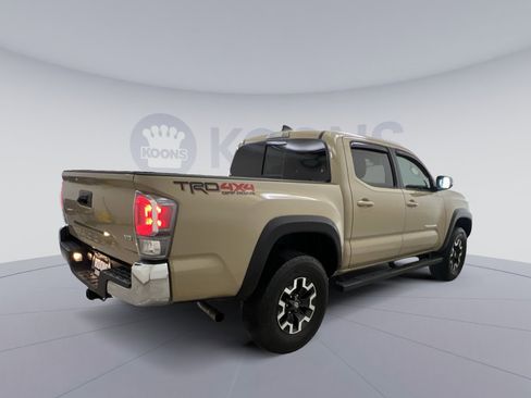 Used 2020 Toyota Tacoma TRD Off-Road AWD/4WD image 8