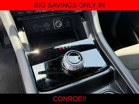 Used 2025 Jeep Grand Cherokee Altitude RWD image 19