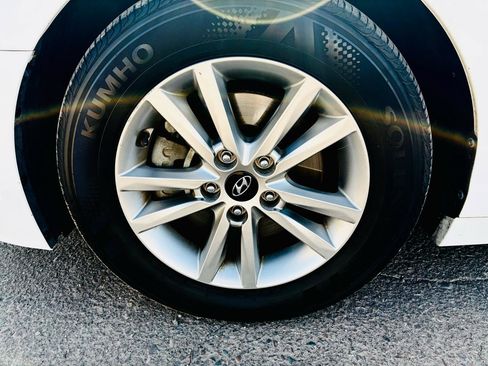 Used 2016 Hyundai Sonata SE FWD image 33