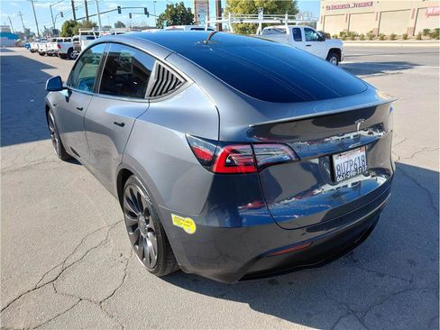 Used 2021 Tesla Model Y Performance image 15