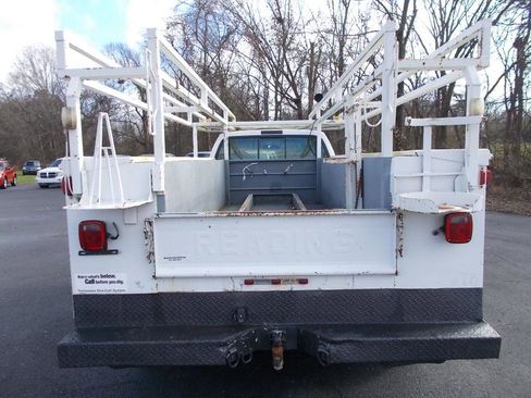 Used 2004 Ford F450 XL image 15
