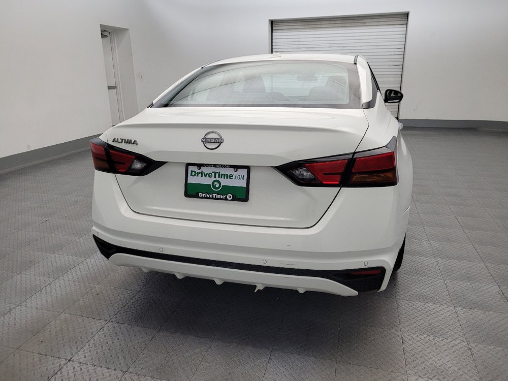 Used 2025 Nissan Altima 2.5 SV FWD image 7