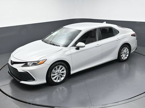 Used 2024 Toyota Camry LE FWD image 42