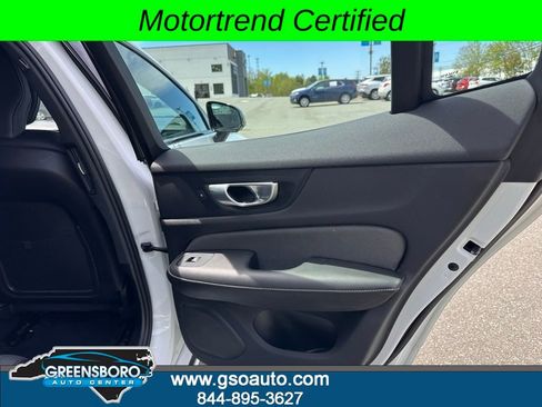 Used 2024 Volvo S60 B5 Plus FWD image 22