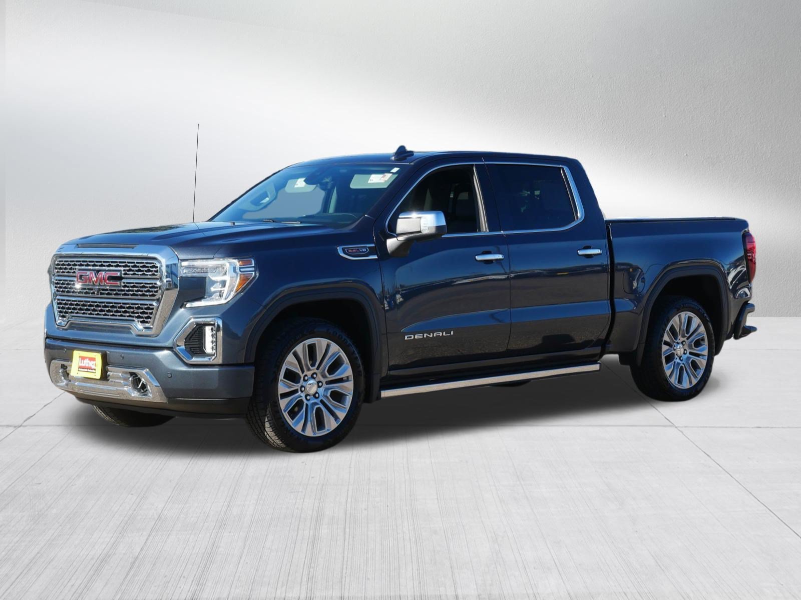 Used 2021 GMC Sierra 1500 Denali w/ Denali Ultimate Package AWD/4WD image 3