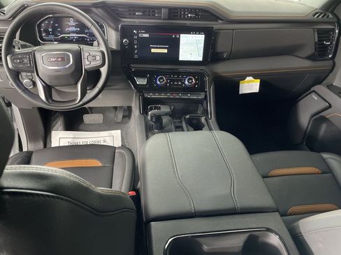 Used 2025 GMC Sierra 1500 AT4 w/ Technology Package image 20