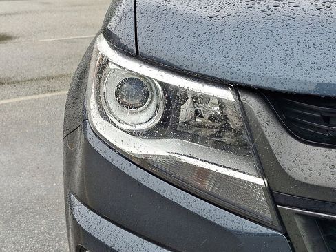 Used 2019 Chevrolet Colorado Z71 AWD/4WD image 28