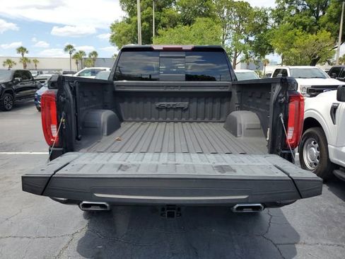 Used 2021 GMC Sierra 1500 AT4 w/ AT4 Preferred Package AWD/4WD image 9