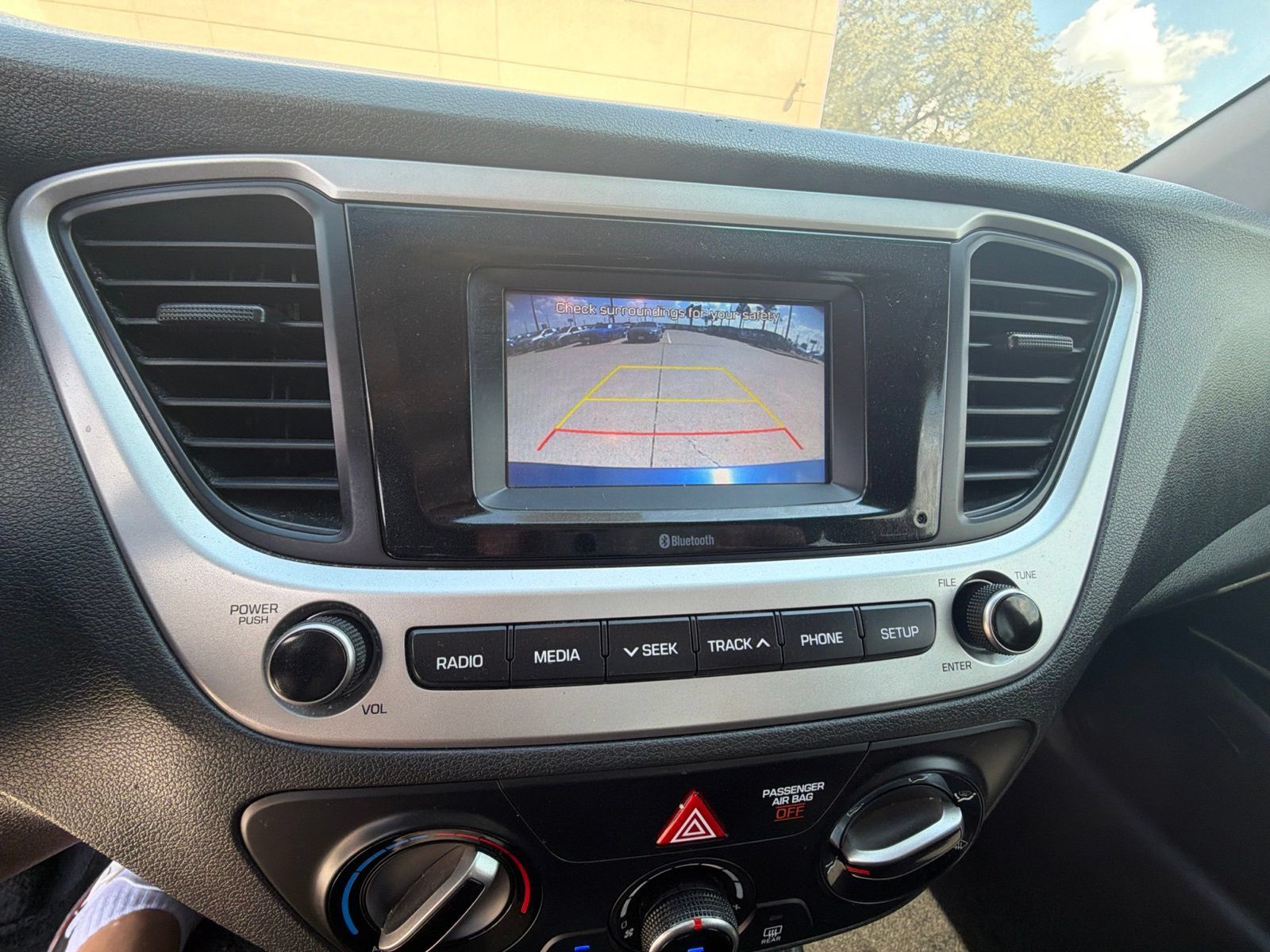 Used 2022 Hyundai Accent SE FWD image 16