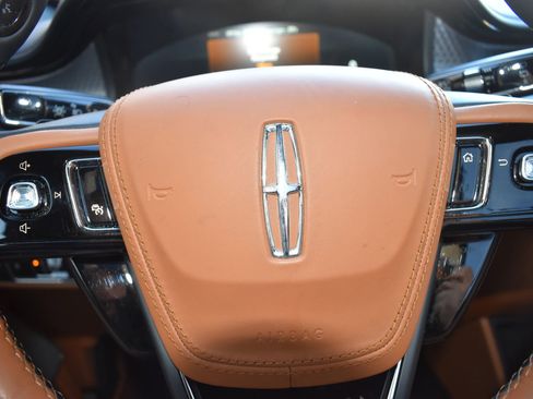 Used 2020 Lincoln Aviator Black Label w/ Dynamic Handling Package image 15