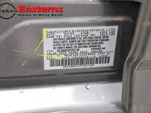 Used 2023 Nissan Sentra SR w/ SR Premium Package FWD image 36