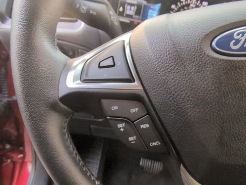 Used 2022 Ford Edge SEL w/ Convenience Package image 17