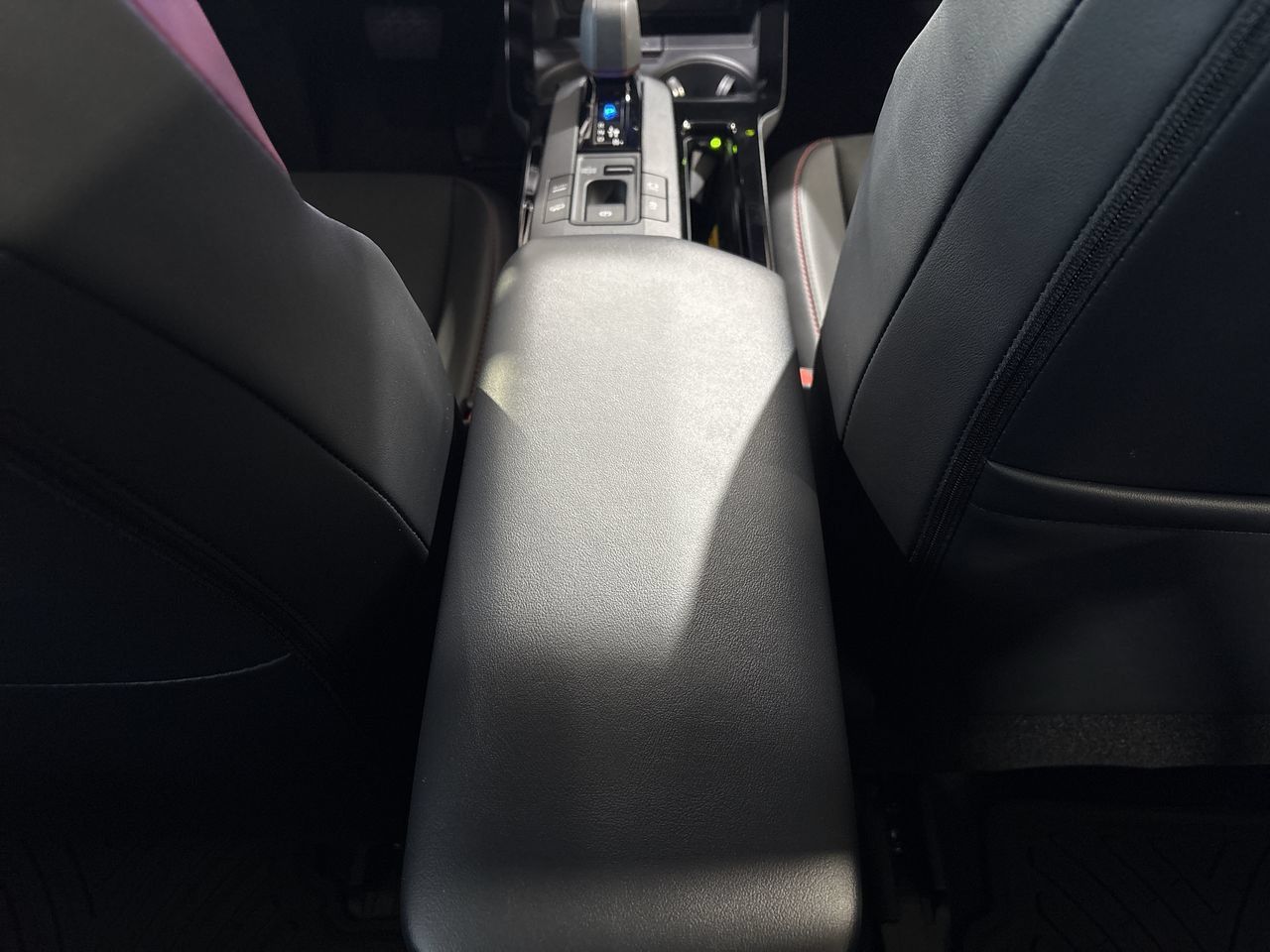 New 2027 Toyota Prius Plug-In Hybrid FWD image 22