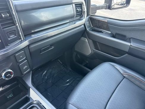 Used 2025 Ford F250 Lariat w/ Lariat Ultimate Package AWD/4WD image 17