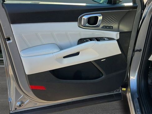 New 2026 Kia Sorento SX Prestige image 10
