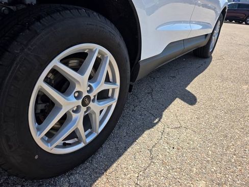 Used 2024 Ford Edge SEL w/ Convenience Package image 42