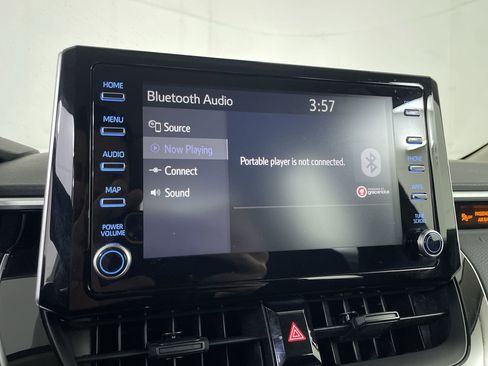 Used 2020 Toyota Corolla LE image 14